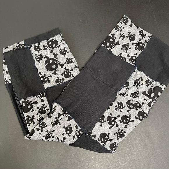 Upcycled Patchwork Infinity Scarf Black Skull Gray Fishnet Mens Goth Apocalypse - Picture 4 of 16